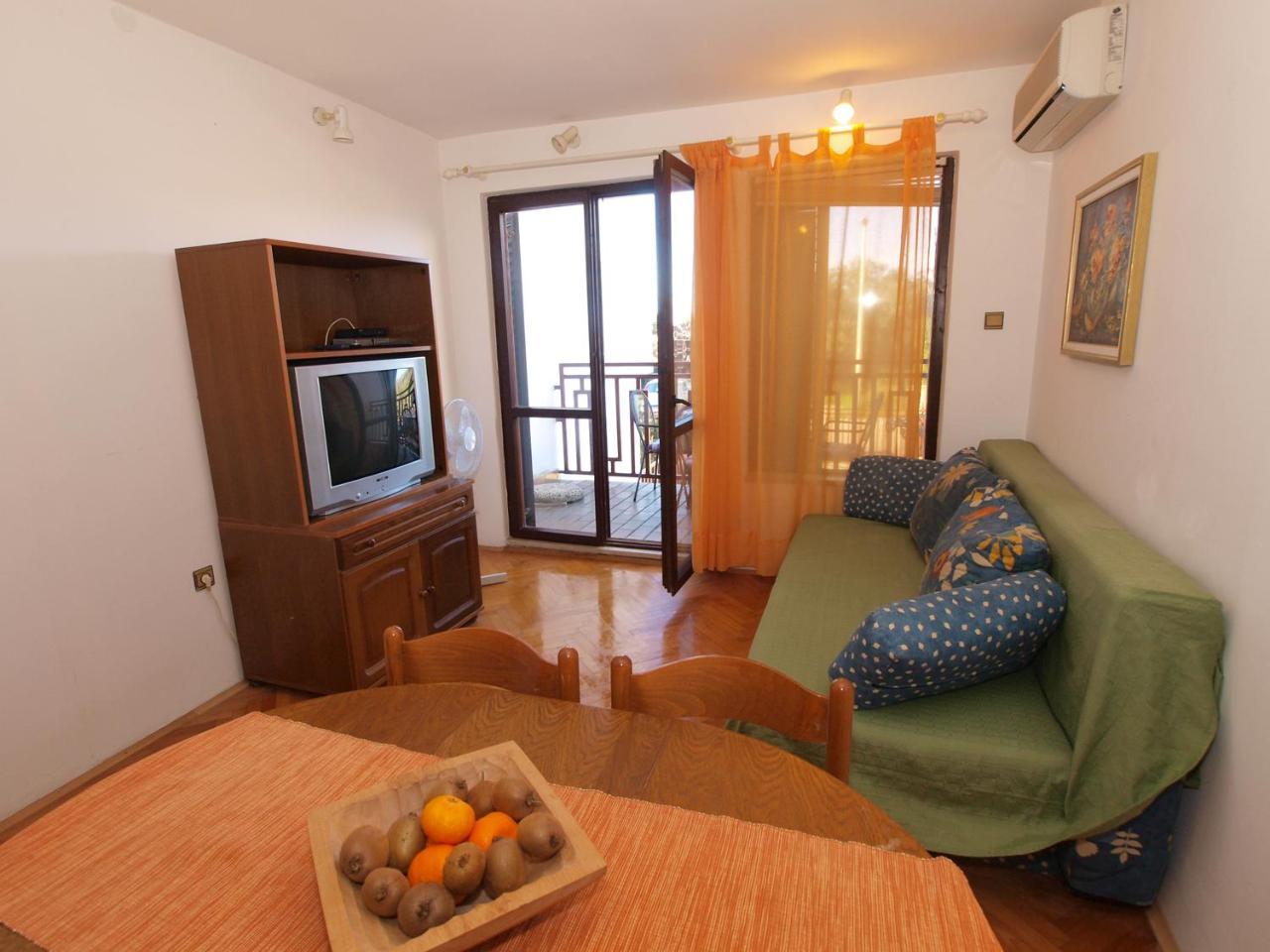 Apartments Emil 769 Fazana Exterior photo